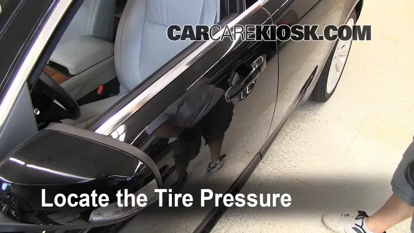 2009 Jaguar XF Luxury 4.2L V8 Tires & Wheels Check Tire Pressure